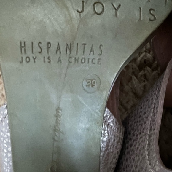 Hispanicitas gold 3” heel with faux wood grain grain heel size 39 - Picture 6 of 6